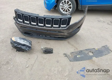 2021 Jeep Compass Latitude Fwd z USA, uszkodzony, nr VIN 3C4NJCBB9MT559929